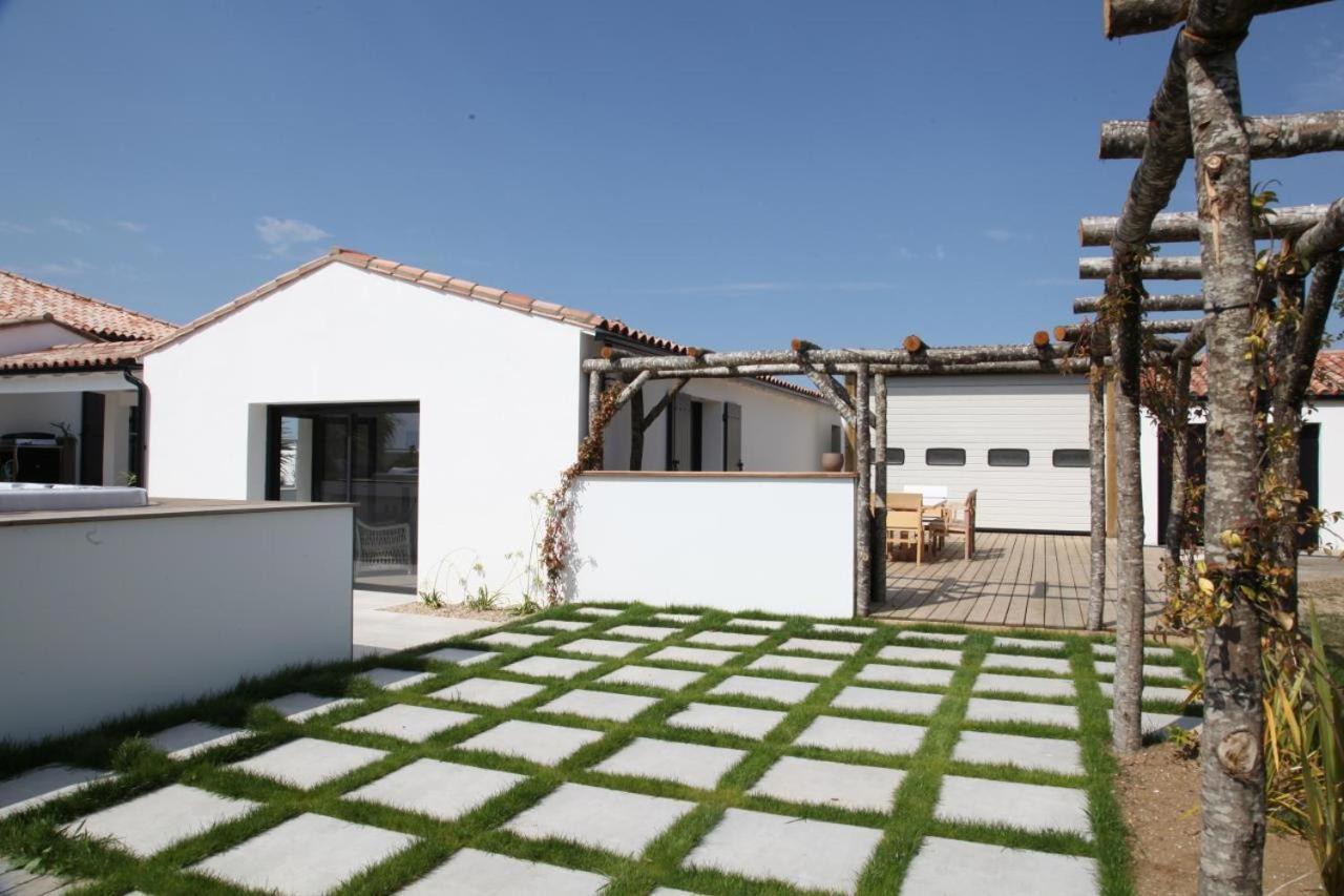 Le Plomb Villa La Sardane B&B المظهر الخارجي الصورة
